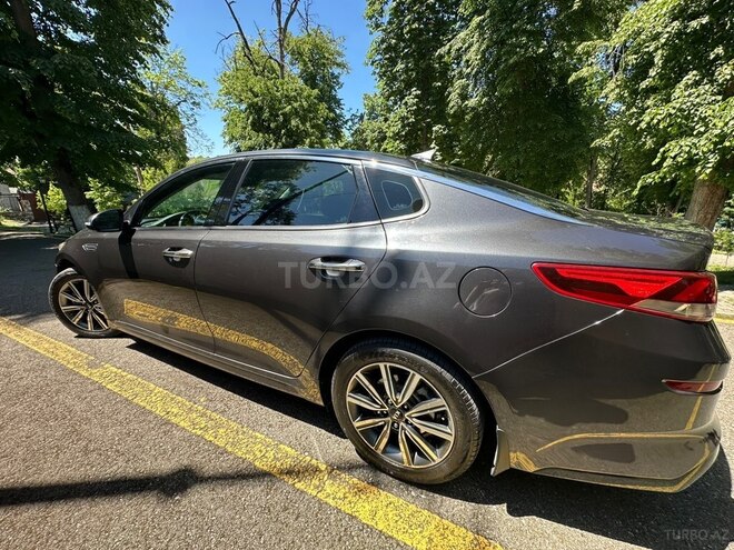 Kia Optima-7