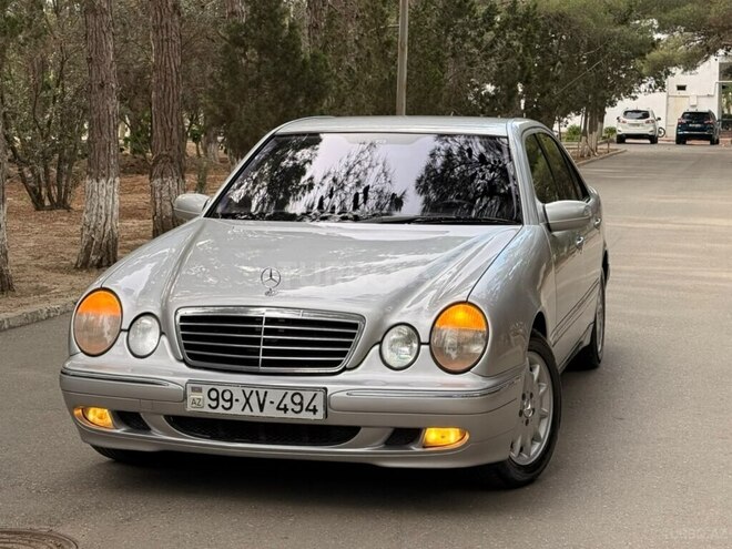 Mercedes E 240-8