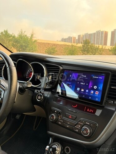 Kia Optima-14