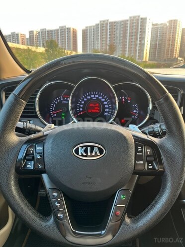 Kia Optima-13