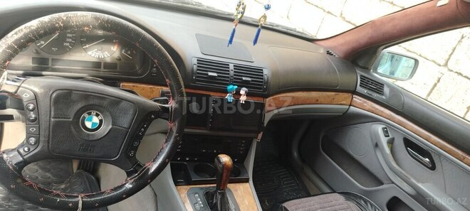 BMW 523-4