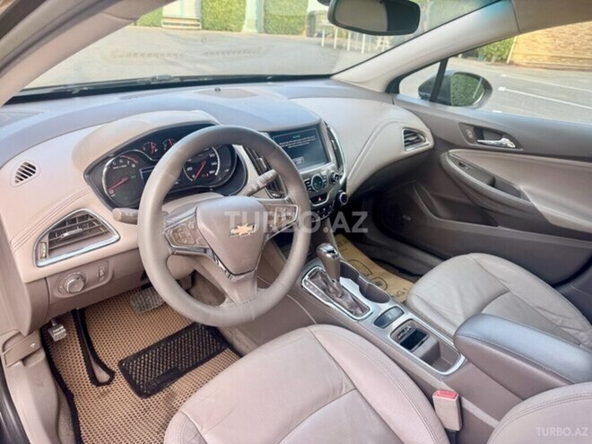 Chevrolet Cruze-2