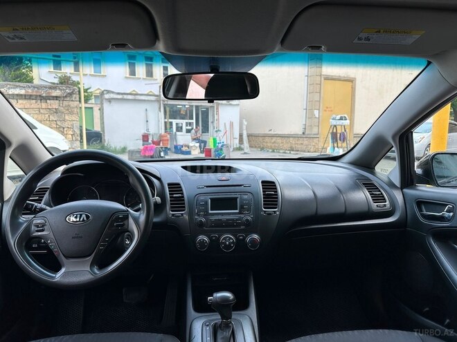 Kia Cerato-8