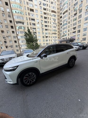 Baic X7-8