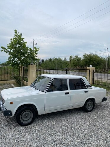 LADA (VAZ) 2107-2