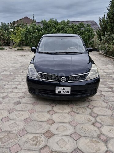 Nissan Tiida-1
