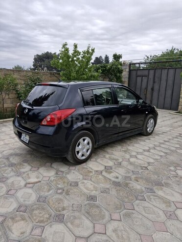 Nissan Tiida-6