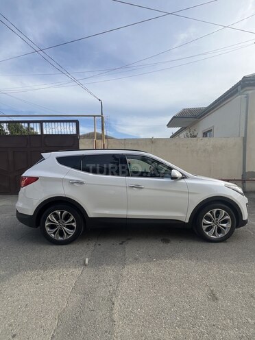 Hyundai Santa Fe-4
