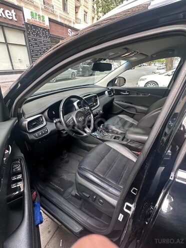 Kia Sorento-5