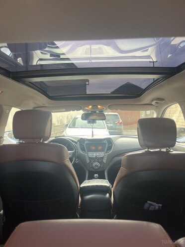 Hyundai Santa Fe-6