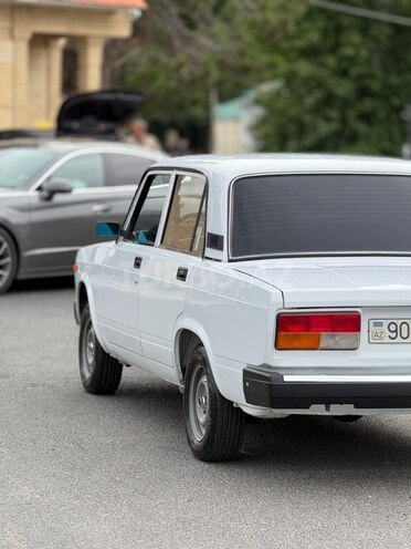 LADA (VAZ) 2107-6