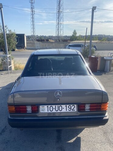 Mercedes 190-7
