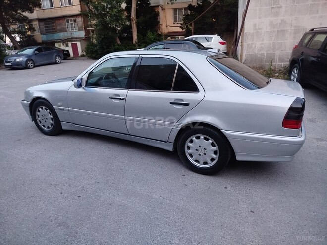Mercedes C 200-12