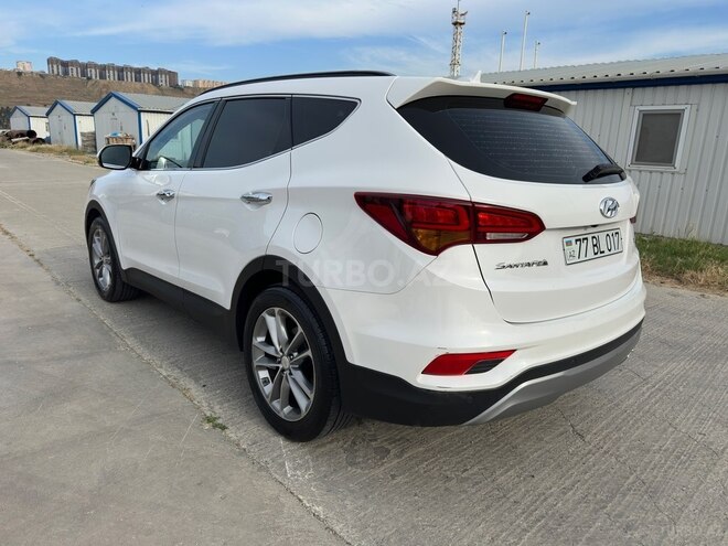Hyundai Santa Fe-5