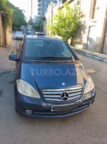 Mercedes A 180-1
