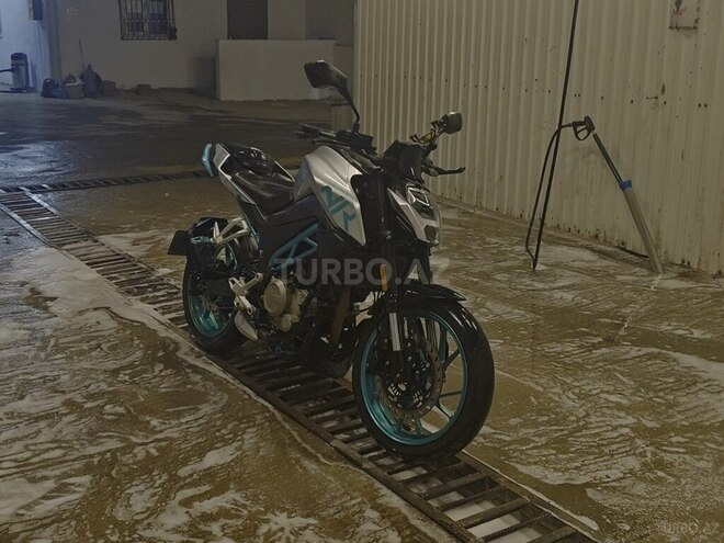 CFMOTO 300 NK-1