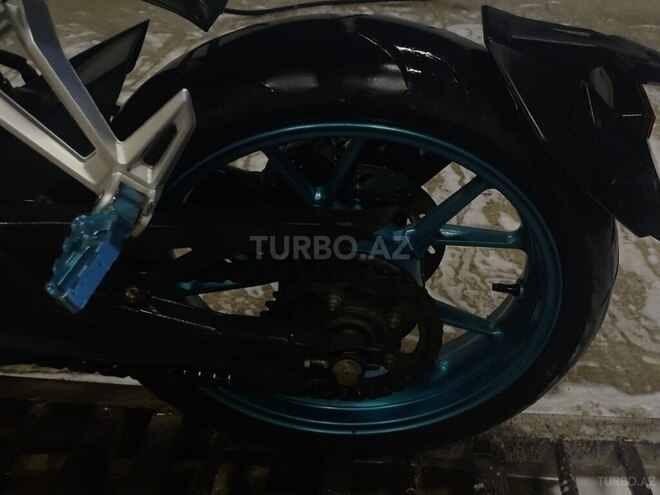 CFMOTO 300 NK-7