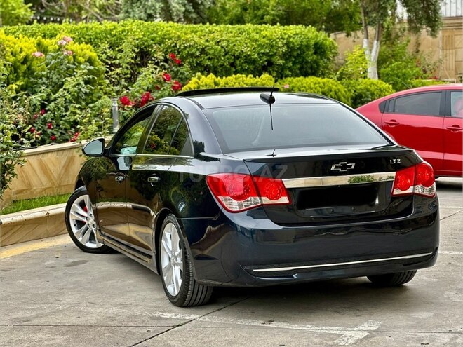 Chevrolet Cruze-9