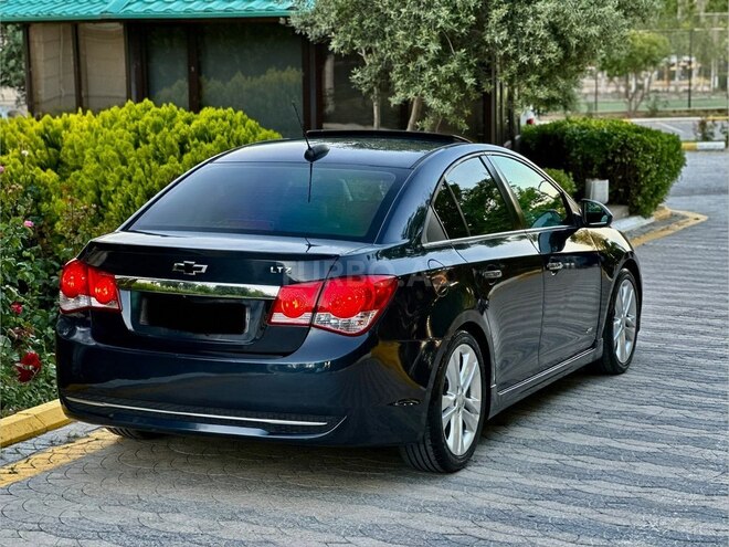 Chevrolet Cruze-16