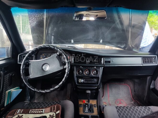 Mercedes 190-6