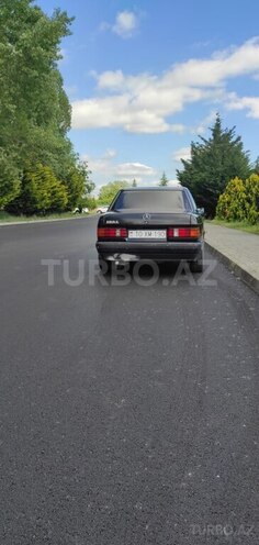 Mercedes 190-12