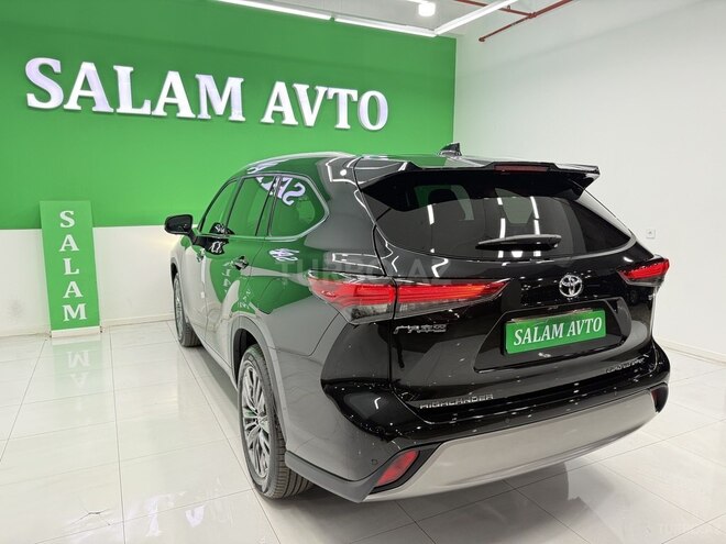 Toyota Highlander-5