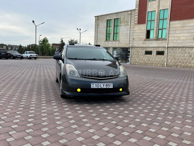 Toyota Prius-1
