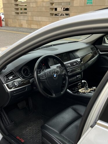 BMW 520d-11
