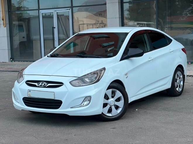 Hyundai Accent-5