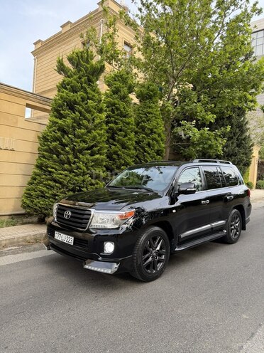 Toyota Land Cruiser-2