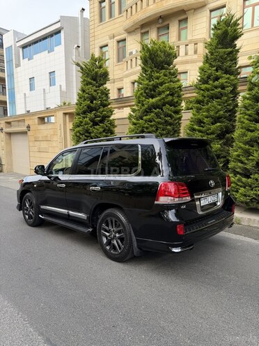 Toyota Land Cruiser-4