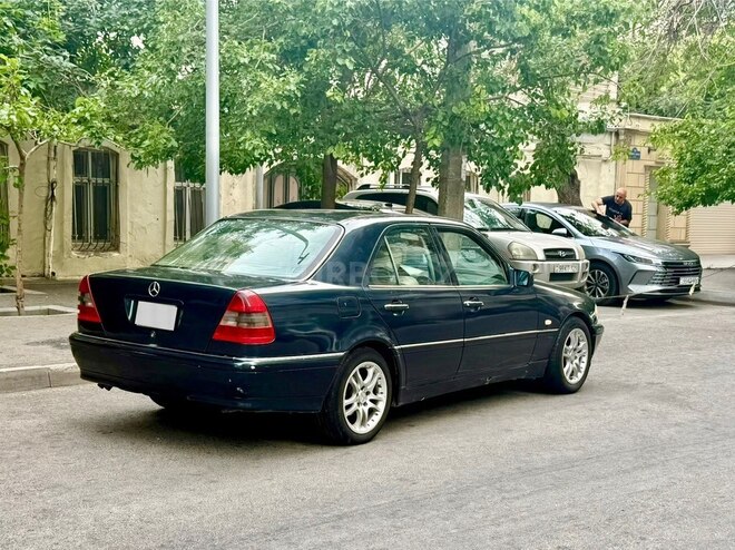 Mercedes C 230-4
