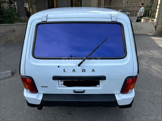 LADA (VAZ) Niva-8