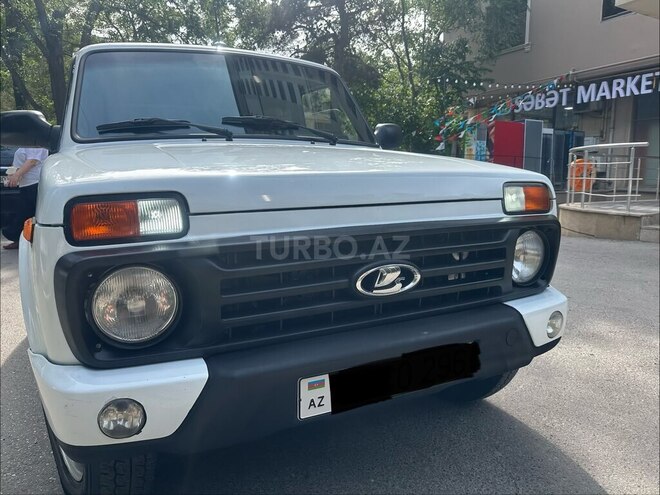 LADA (VAZ) Niva-6