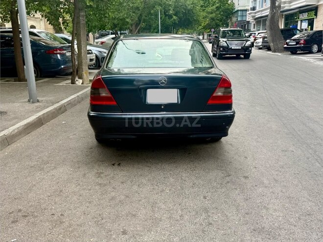 Mercedes C 230-6