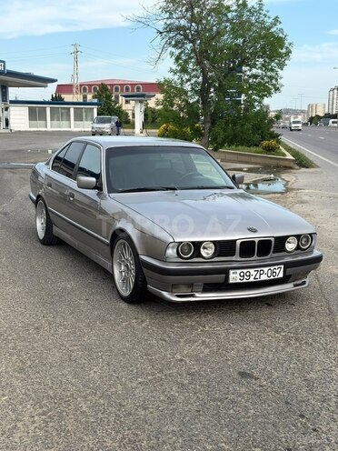 BMW 530-1