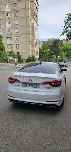 Hyundai Sonata-2