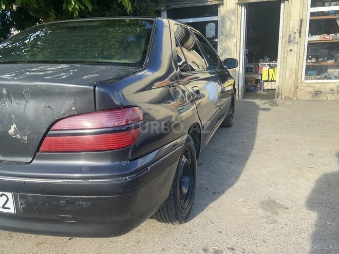 Peugeot 406-13