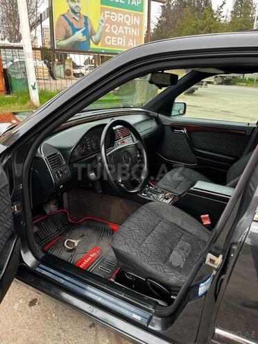 Mercedes C 220-12