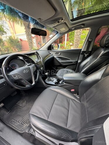 Hyundai Santa Fe-11