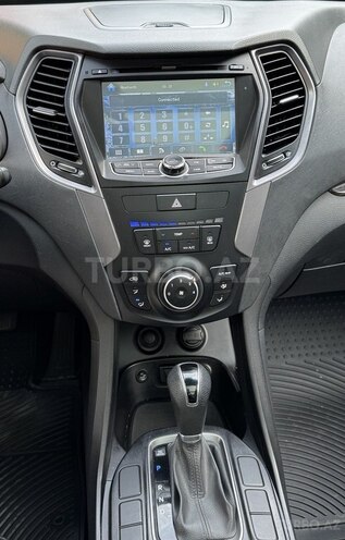 Hyundai Santa Fe-14
