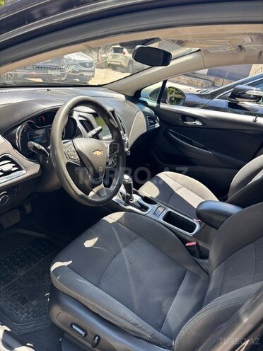 Chevrolet Cruze-5