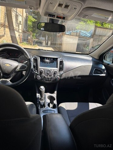 Chevrolet Cruze-6