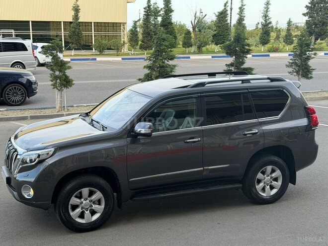 Toyota Land Cruiser Prado-9