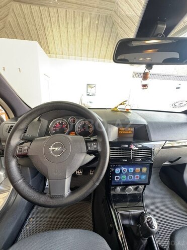Opel Astra-10