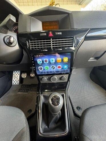 Opel Astra-13