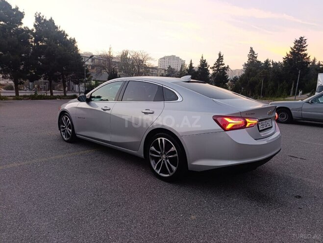 Chevrolet Malibu-8