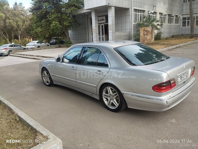 Mercedes E 320-10