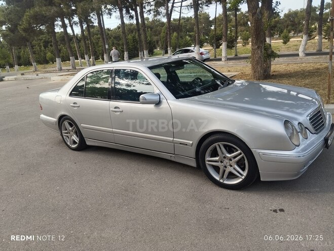 Mercedes E 320-12