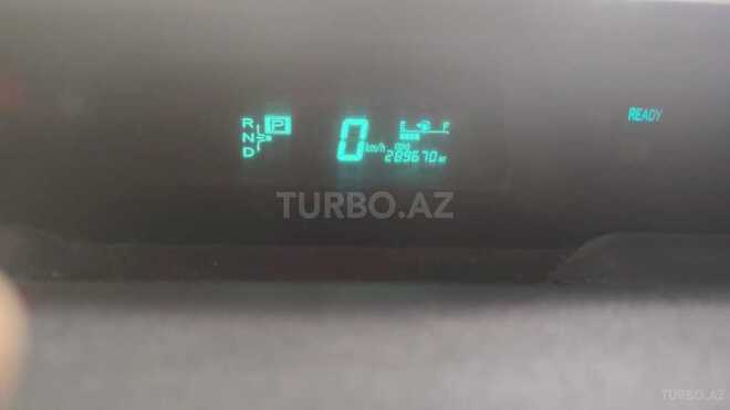 Toyota Prius-11